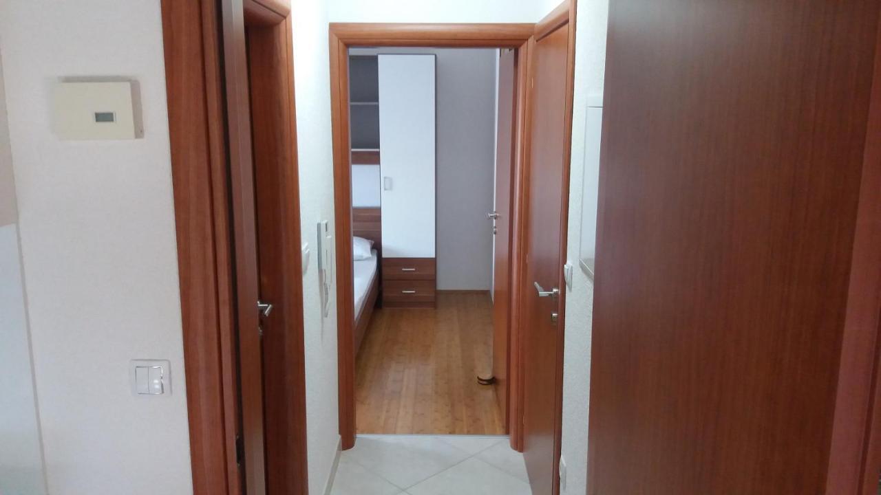 Spacious Comfort Apartment Duce Ngoại thất bức ảnh